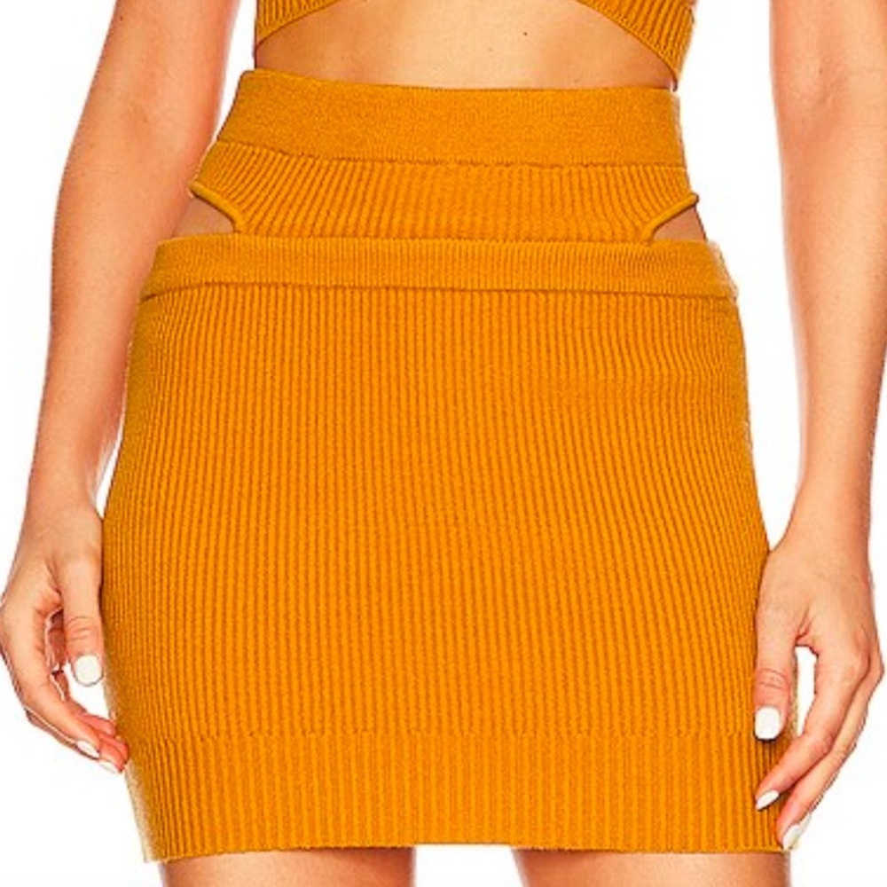 For Love &‎ Lemons Maggie Mini Skirt NWT size small yellow asymmetrical cutout